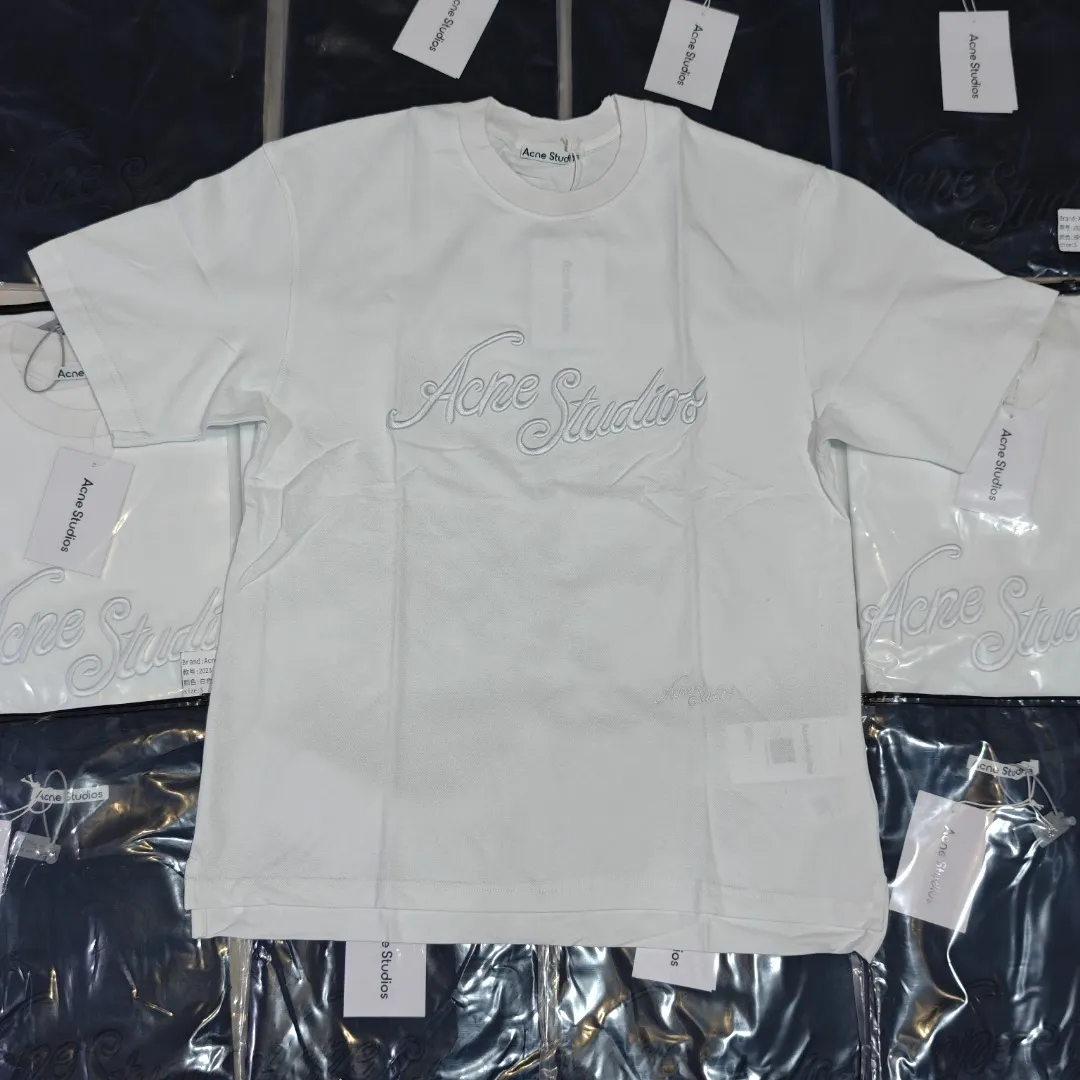 ACNE STUDIOS T